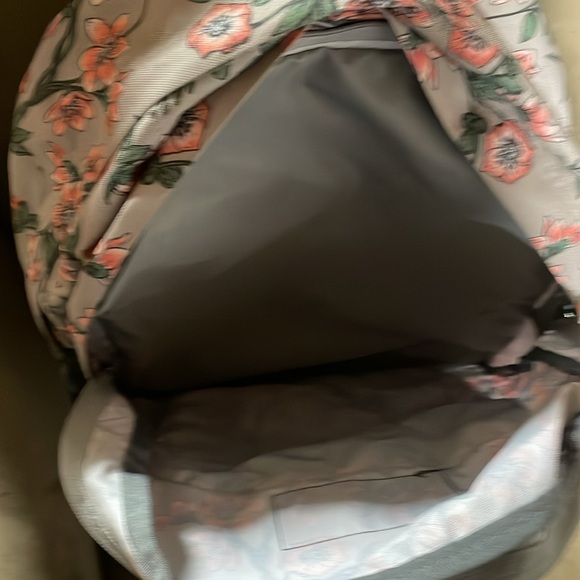 Trans by Jansport floral backpack! So cute, in great shape. - Picture 3 of 5